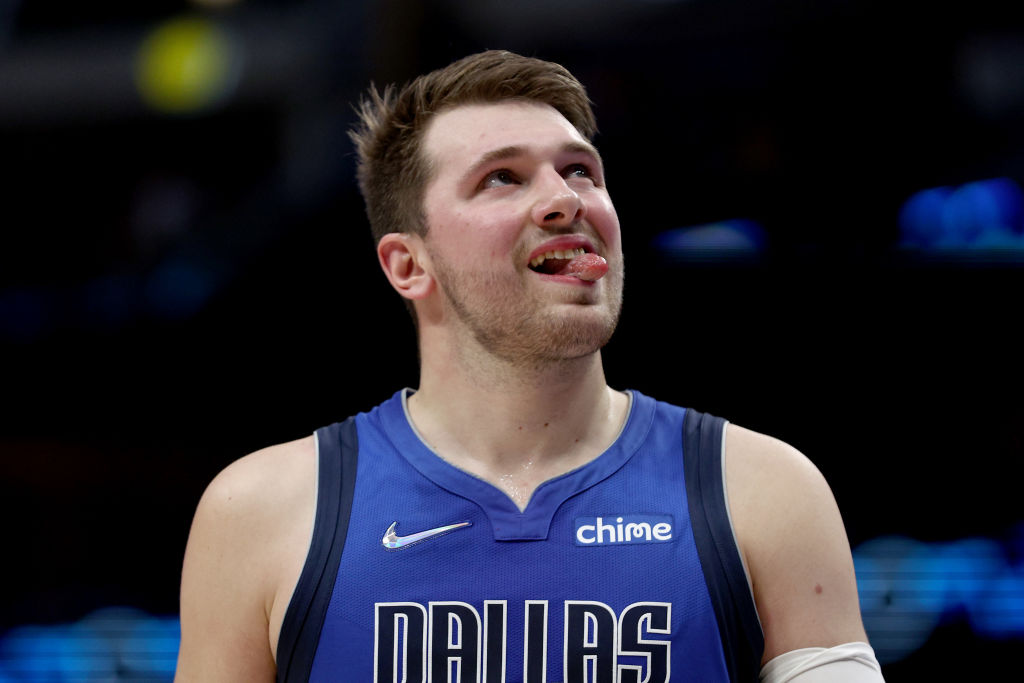Luka Doncic vuelve a exhibirse: 49 puntos y victoria en New Orleans