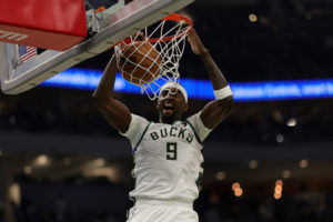 Los Bucks ganan con claridad en la mejor noche de Portis