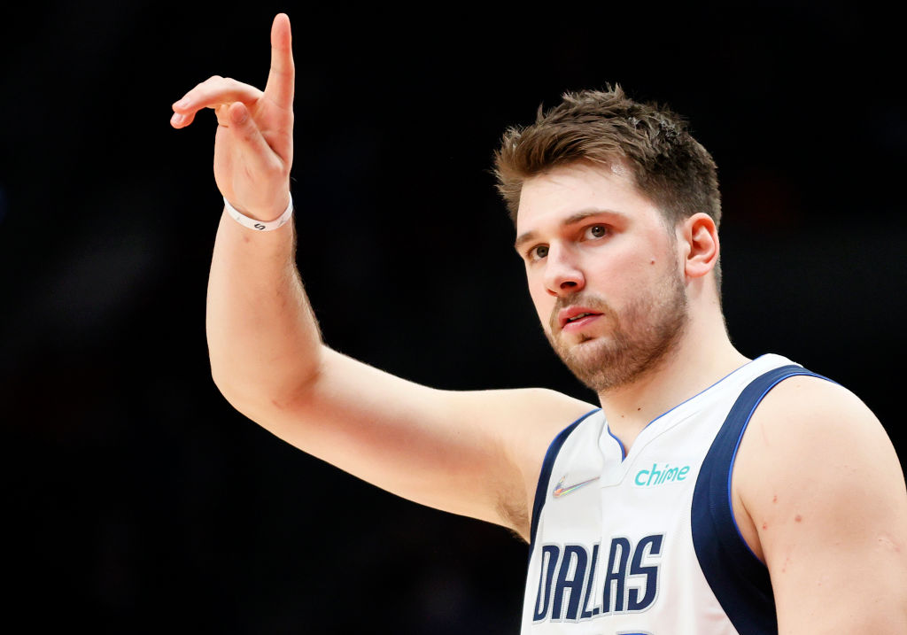 El 44º triple-doble de Doncic acaba con los 76ers