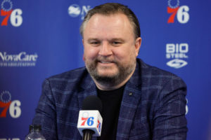 Daryl Morey sobre los problemas mentales de Simmons: "Le creo"