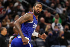 Paul George vuelve a lo grande: 34 puntos, remontada y victoria ante Utah