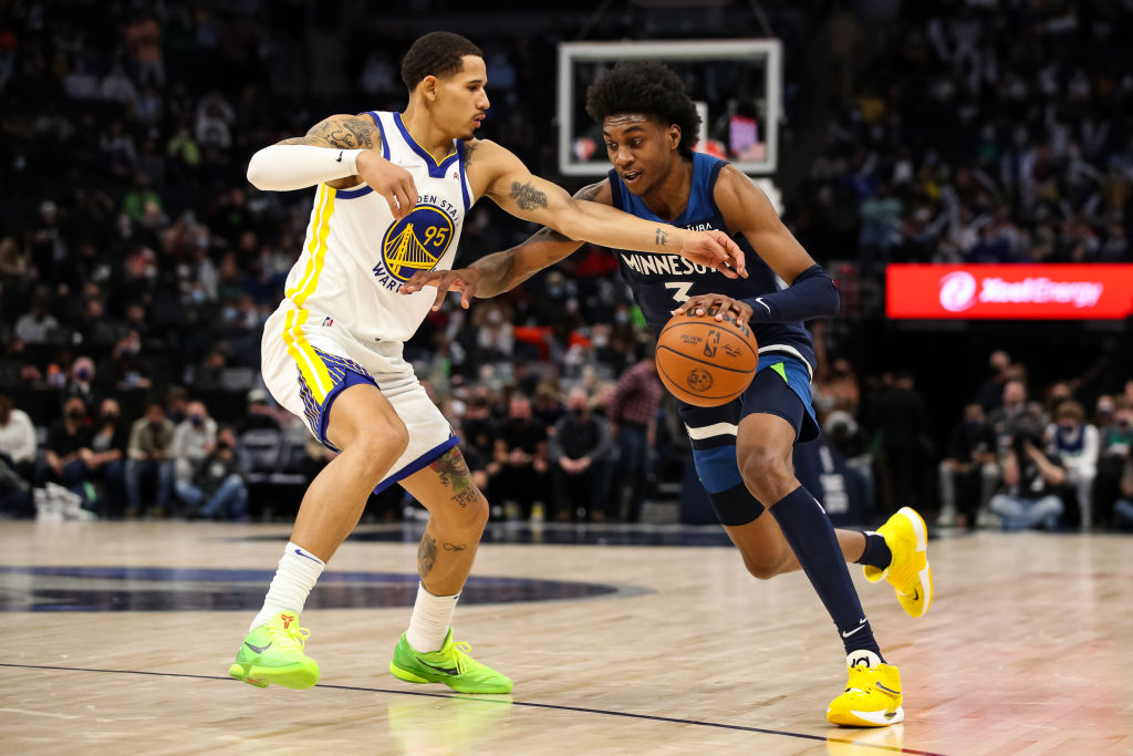 Jaden McDaniels, al menos dos semanas de baja por un esguince de tobillo