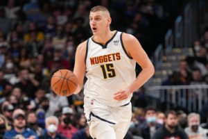 Jokic acaba con los Pelicans con un triple-doble de 46 puntos