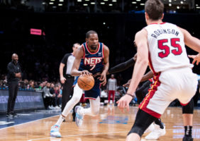 Los Nets preparan el 'training camp' sin Kevin Durant