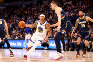 Nikola Jokic hurga en la crisis de los Warriors con otro triple-doble