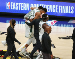 Giannis temió por romperse del todo durante las pasadas Finales