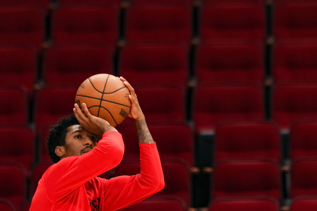 Toronto firma un contrato de dos años a Armoni Brooks