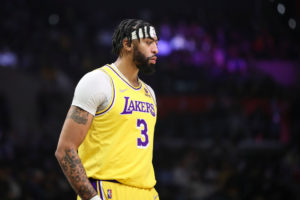 Anthony Davis apunta a volver de su lesión en la primera semana de abril