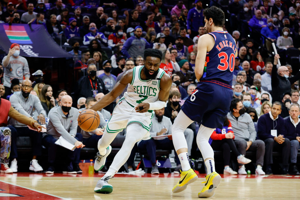Brad Stevens descarta que la lesión de Jaylen Brown sea de larga duración