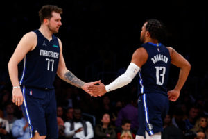Luka Doncic y Jalen Brunson, Jugadores del Mes de marzo
