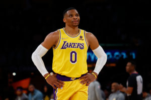 Lakers y Westbrook tendrían interés mutuo en separar sus caminos
