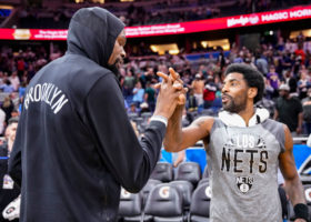 Kevin Durant, sobre contar con Irving en casa: "Me alegro de que todo haya quedado atrás"
