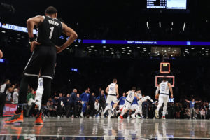 Dinwiddie vuelve a vestirse de héroe en los Mavs y tumba a Brooklyn sobre la bocina
