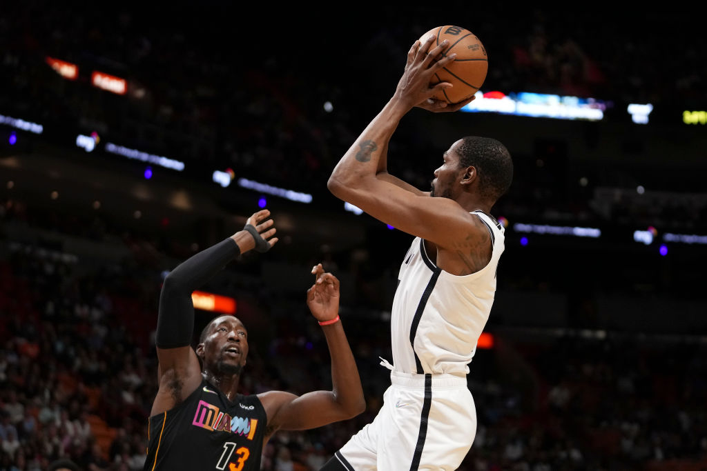 Brooklyn inflige a Miami su cuarta derrota consecutiva