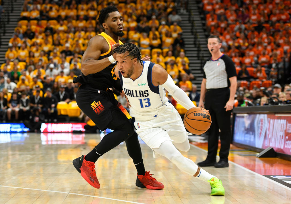 Dallas vuelve a ganar sin Doncic y toma la delantera en la eliminatoria