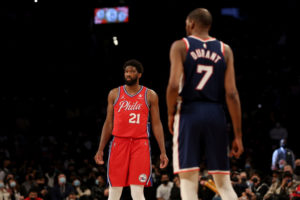 Kevin Durant elegiría a Joel Embiid como MVP