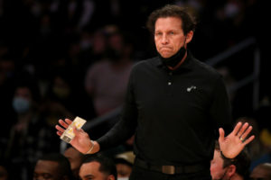 Los Jazz estarían interesados en renovar a Quin Snyder