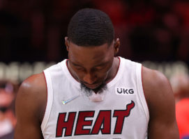 Bam Adebayo conjugado en presente