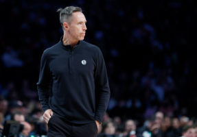 Steve Nash confirma que Simmons no jugará hasta pasado el play-in