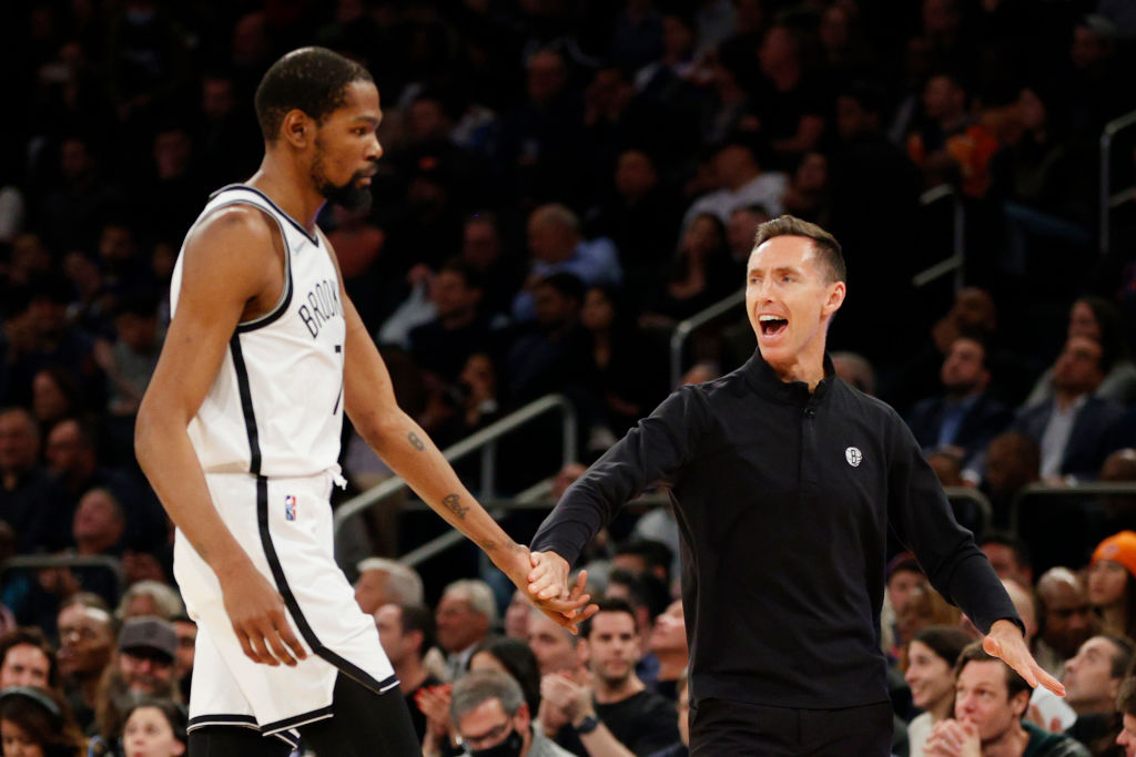 Steve Nash plantea la próxima temporada con optimismo