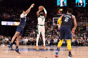 Boston acaba segundo y puede jugar contar Brooklyn en primera ronda