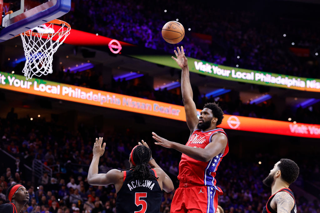 Philadelphia pasa por encima de Toronto por segunda vez