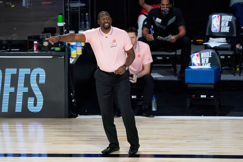 Los Lakers entrevistarán a Adrian Griffin, asistente de los Raptors, para el puesto de entrenador