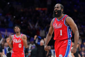 El mejor Harden da el 2-2 a los 76ers