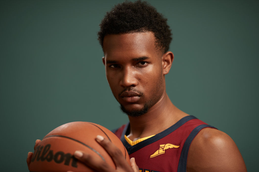 Oklahoma intentó subir al número dos para hacerse con Evan Mobley