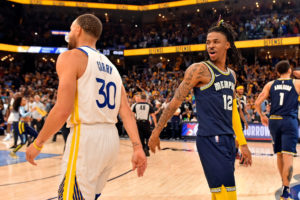 Curry se deshizo en elogios hacia Morant después de la victoria