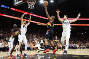 Los compañeros de Chris Paul se rinden ante su enésima exhibición