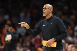 Monty Williams, elegido Entrenador del Año