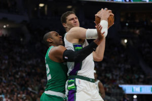 Al Horford y Brook Lopez: dos caras de una misma revolución