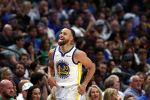 Los 40 puntos de Doncic no evitan que los Warriors pongan el 3-0