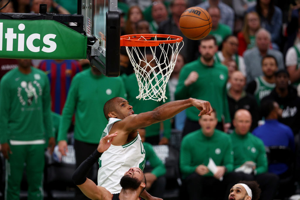 Boston saca su mejor defensa para poner el 2-2 ante Miami
