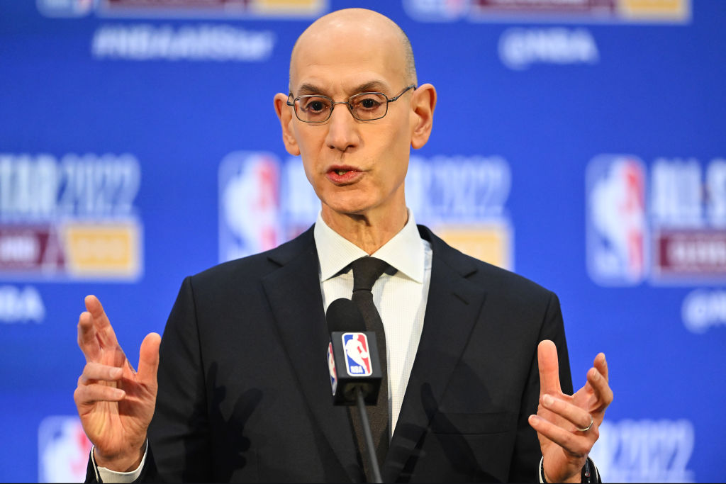 La NBA bate récord de ingresos por patrocinio