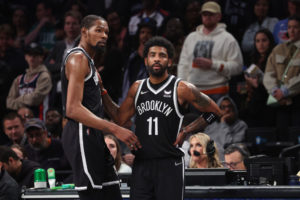 Kevin Durant se mantendrá al margen de las negociaciones con Irving