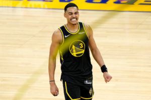 El impuesto de lujo no será un problema para renovar a Jordan Poole
