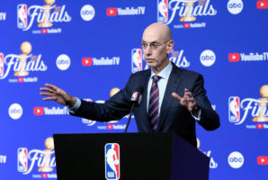 Silver ve complicado incorporar un torneo de mitad de temporada