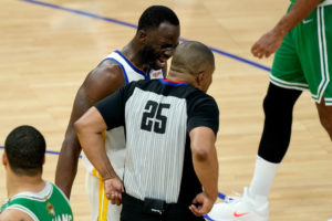 Draymond Green, sobre los árbitros: "Me he ganado un trato deferente"