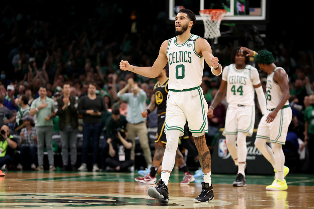 Boston frena el intento de remontada de los Warriors para poner el 2-1