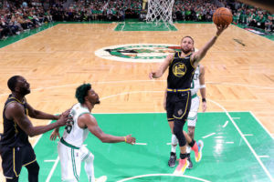 Stephen Curry jugará sin restricciones el 'Game 4'