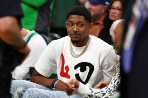 Bradley Beal no da pistas sobre su decisión en la agencia libre