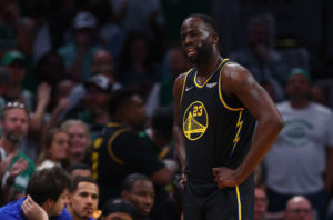 Esperando por Draymond Green