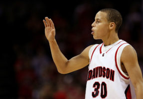 Davidson retirará el número '30' de Stephen Curry
