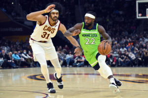 Patrick Beverley está en el radar de Lakers y Heat