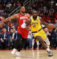 Los Lakers muestran interés en Eric Gordon y Buddy Hield