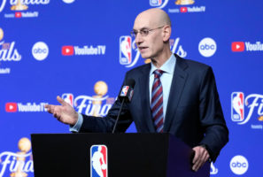 Adam Silver, descontento con las peticiones de traspaso de los jugadores
