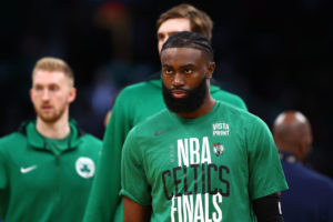 Jaylen Brown desea permanecer en Boston pese a los rumores de traspaso