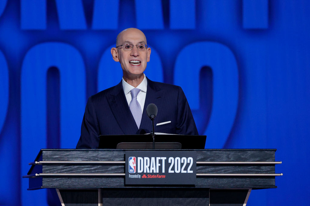 Adam Silver quiere bajar la edad de elegibilidad para el draft